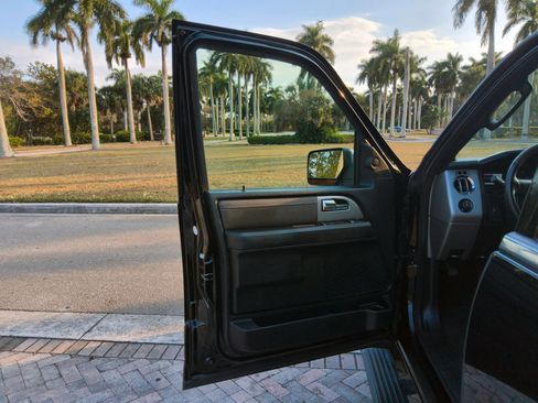 Used 2016 Ford Expedition King Ranch image 21