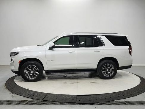 Used 2022 Chevrolet Tahoe LT w/ LT Signature Package AWD/4WD image 4
