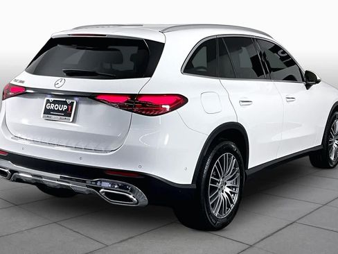 Used 2026 Mercedes-Benz GLC 300 image 11