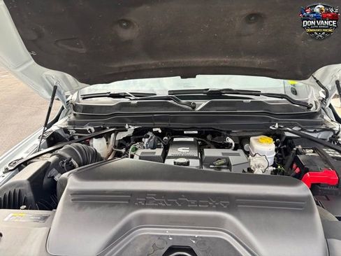 Used 2024 RAM 2500 Laramie w/ Safety Group AWD/4WD image 19