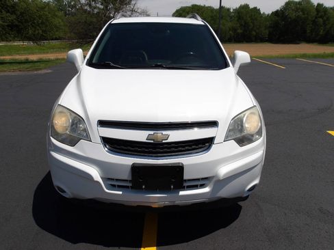 Used 2014 Chevrolet Captiva Sport LTZ FWD image 3