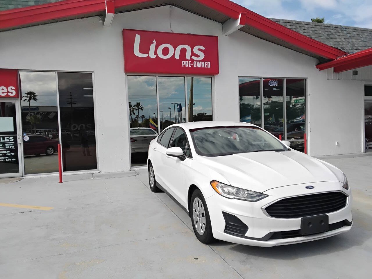 Used 2020 Ford Fusion S FWD image 3