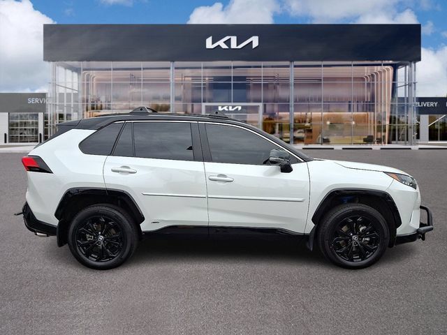 Used 2023 Toyota RAV4 XSE AWD/4WD image 7