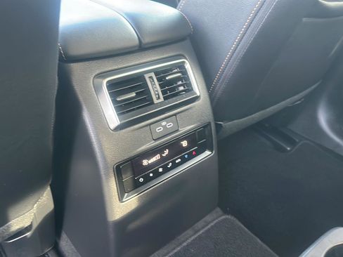 Used 2025 MAZDA CX-90 3.3 Turbo w/ Preferred Package image 11