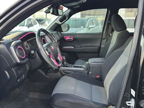 Certified 2021 Toyota Tacoma TRD Sport image 8