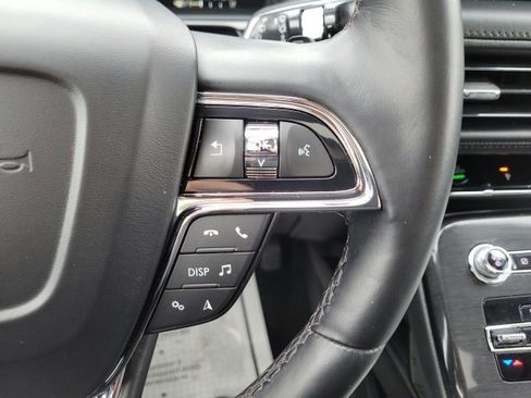 Certified 2023 Lincoln Nautilus Reserve image 29