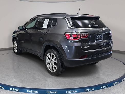 Used 2023 Jeep Compass Latitude AWD/4WD image 8