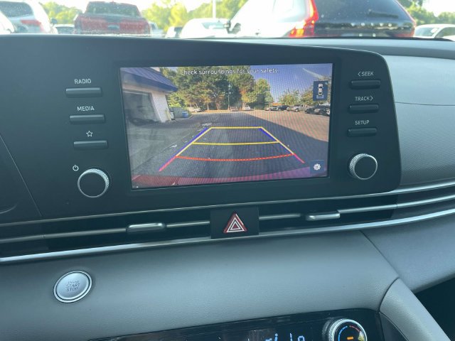 Certified 2023 Hyundai Elantra SEL FWD image 30