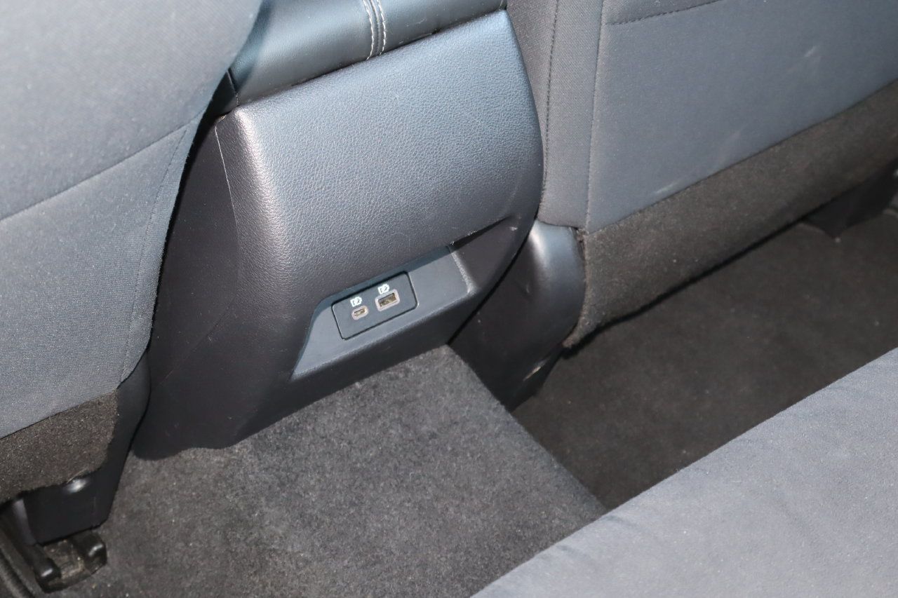 Used 2025 Nissan Altima 2.5 SV FWD image 18