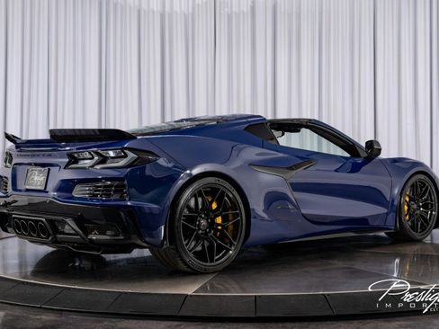 Used 2025 Chevrolet Corvette Z06 w/ Stealth Interior Trim Package image 25