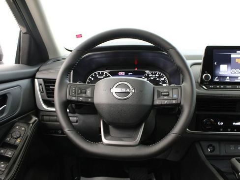 New 2026 Nissan Rogue SV FWD image 21