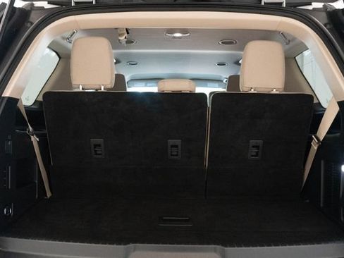 Used 2023 Ford Expedition XLT RWD image 13
