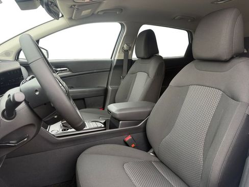 New 2026 Kia Sportage LX AWD/4WD image 9