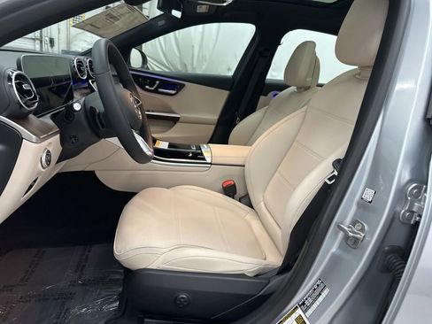 Used 2025 Mercedes-Benz C 300 Sedan image 18
