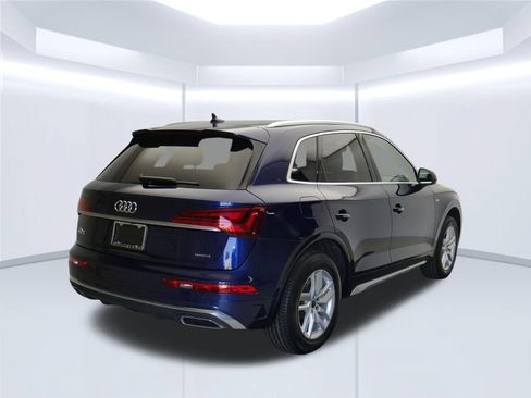 Certified 2023 Audi Q5 2.0T Premium w/ Convenience Package AWD/4WD image 9