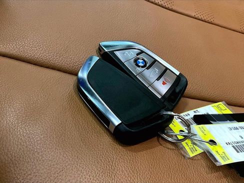 Used 2022 BMW X5 xDrive40i w/ Executive Package image 33