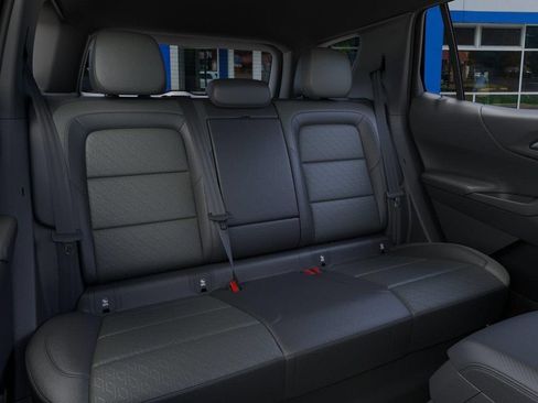 New 2027 Chevrolet Equinox LT w/ Convenience Package II FWD image 17