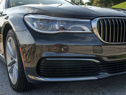 Used 2019 BMW 750i xDrive w/ Executive Package AWD/4WD image 87