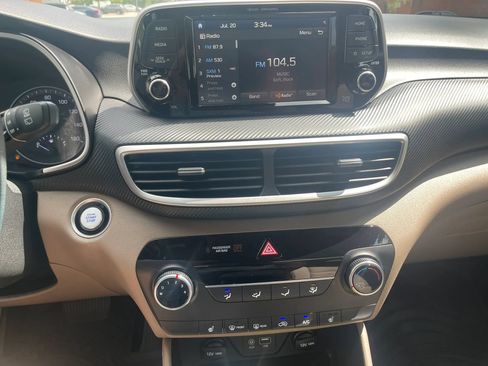 Used 2020 Hyundai Tucson Value FWD image 18