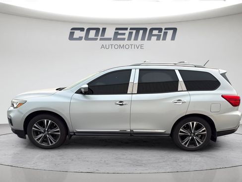 Used 2017 Nissan Pathfinder Platinum w/ Cargo Package AWD/4WD image 2