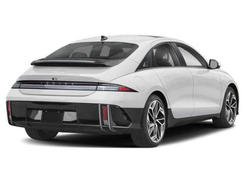 Used 2025 Hyundai Ioniq 6 Limited AWD/4WD image 2