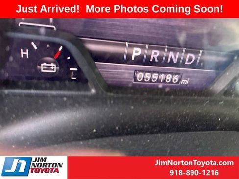 Used 2022 RAM 1500 Laramie AWD/4WD image 8
