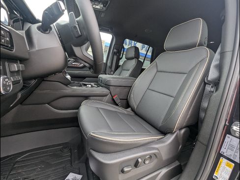 New 2026 GMC Yukon Elevation AWD/4WD image 14