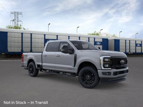 New 2026 Ford F250 Lariat w/ Black Appearance Package AWD/4WD image 7
