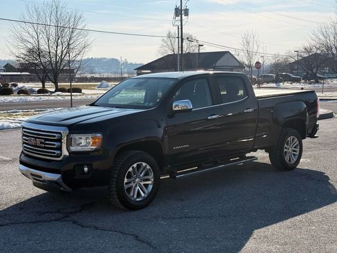 Used 2017 GMC Canyon SLT w/ Driver Alert Package image 4
