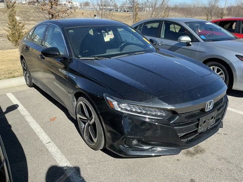 Used 2022 Honda Accord Sport image 4