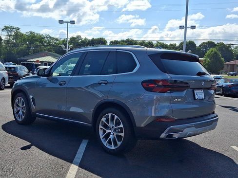 Used 2024 BMW X5 xDrive40i w/ Premium Package AWD/4WD image 4