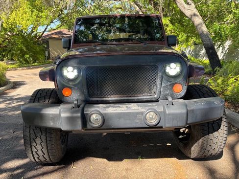 Used 2007 Jeep Wrangler Unlimited Sahara image 8