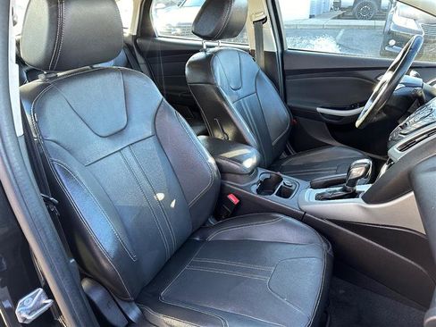 Used 2014 Ford Focus SE w/ Equipment Group 201A image 19