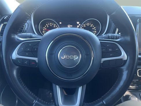 Used 2020 Jeep Compass Limited image 22