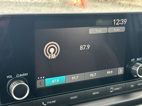 Certified 2025 Honda Pilot Sport image 20