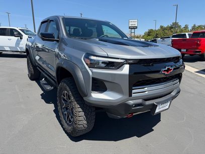 Used 2025 Chevrolet Colorado ZR2 w/ Technology Package