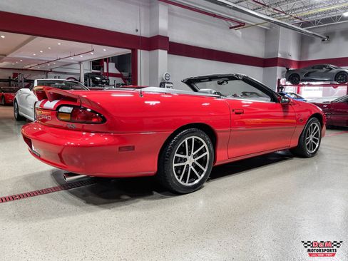 Used 2002 Chevrolet Camaro Z28 w/ SS Performance/Appearance Pkg image 5
