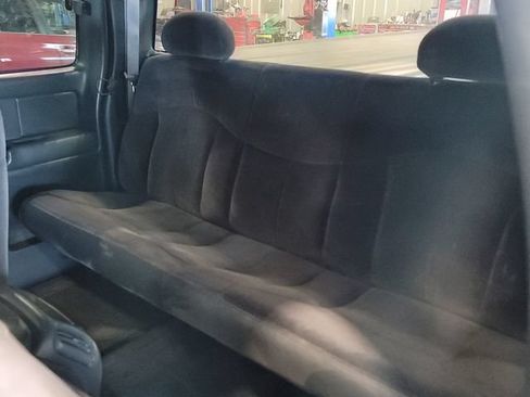 Used 2000 Chevrolet Silverado 2500 LS RWD image 20