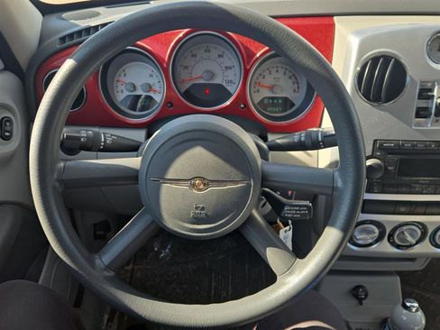 Used 2006 Chrysler PT Cruiser Touring image 7