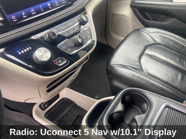 Used 2022 Chrysler Pacifica Touring-L w/ Uconnect Theater Family Group FWD image 16