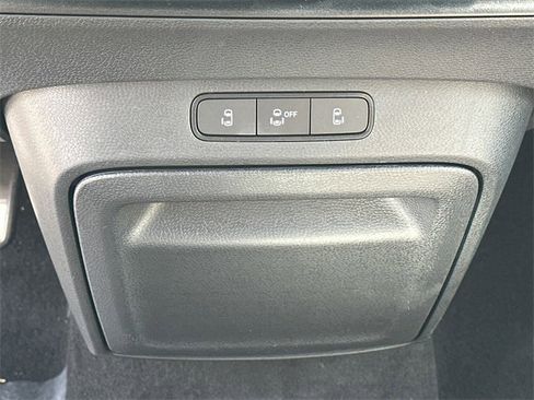 New 2025 Volkswagen ID. Buzz Pro S image 29