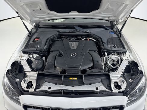 Used 2018 Mercedes-Benz E 400 E 400 image 37