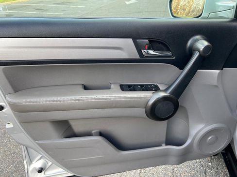 Used 2011 Honda CR-V EX-L image 17