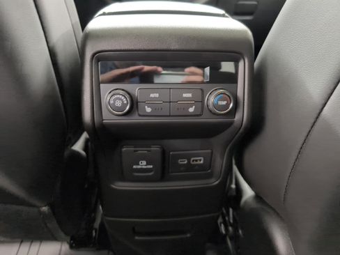 Used 2023 GMC Acadia Denali w/ Denali Ultimate Package AWD/4WD image 23