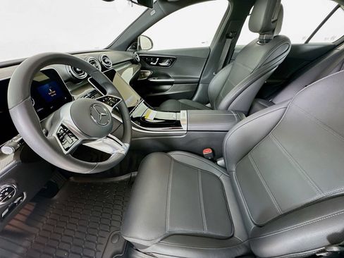 Used 2025 Mercedes-Benz C 300 4MATIC Sedan image 23