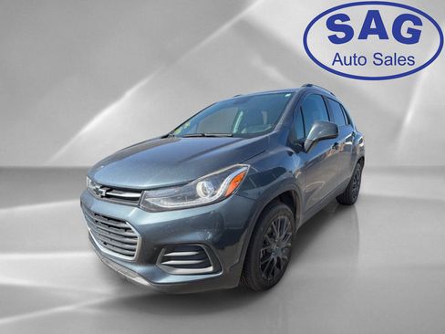 Used 2022 Chevrolet Trax LT w/ Driver Confidence Package AWD/4WD image 5