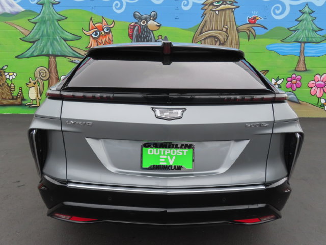 Used 2024 Cadillac Lyriq Luxury AWD/4WD image 5