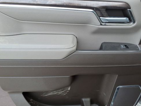 Used 2023 Chevrolet Silverado 1500 LTZ image 10