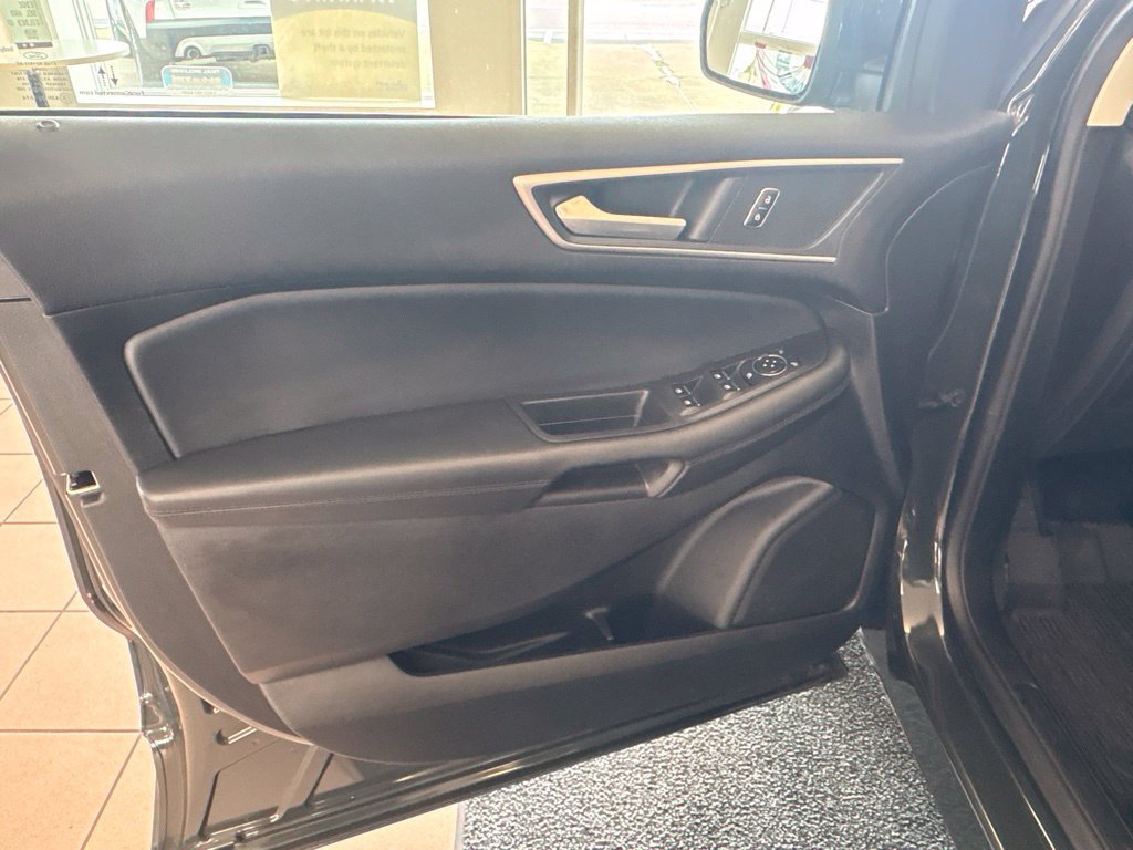 Used 2024 Ford Edge SEL w/ Convenience Package AWD/4WD image 20