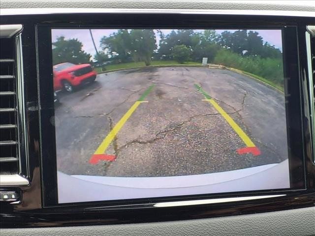 Used 2025 Chrysler Pacifica Select FWD image 8